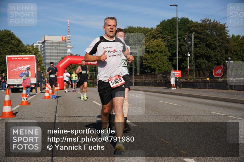 07.09.2025 - BARMER Alsterlauf Yannick Fuchs http://msf.ph/oto/8791980 07.09.2025 09:42:11 Laufen 4797, 5474, 5825, 33 meine-sportfotos.de