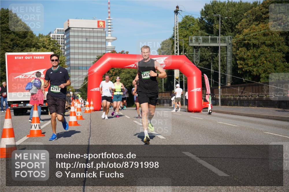07.09.2025 - BARMER Alsterlauf Yannick Fuchs http://msf.ph/oto/8791998 07.09.2025 09:42:13 Laufen 4797, 2147, 547 meine-sportfotos.de