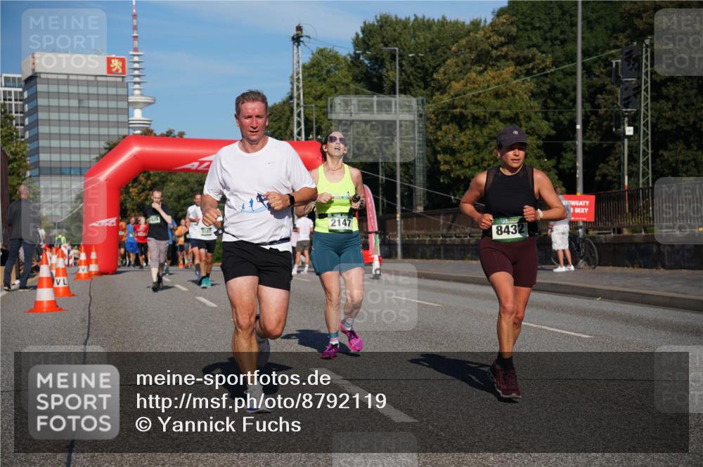 07.09.2025 - BARMER Alsterlauf Yannick Fuchs http://msf.ph/oto/8792119 07.09.2025 09:42:17 Laufen 1029, 3187, 2147, 8432 meine-sportfotos.de