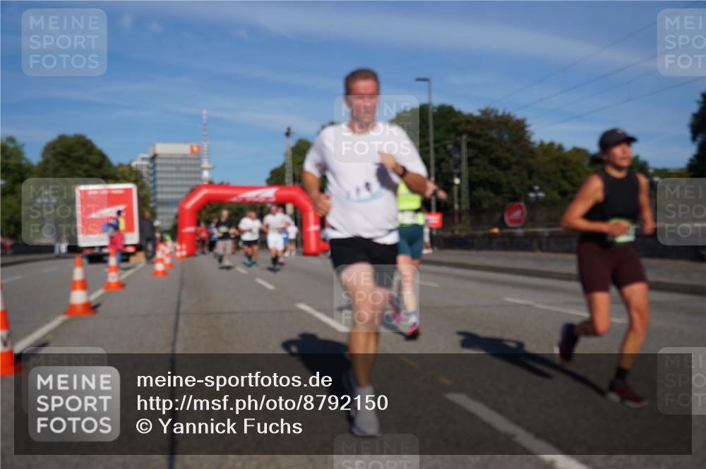 07.09.2025 - BARMER Alsterlauf Yannick Fuchs http://msf.ph/oto/8792150 07.09.2025 09:42:18 Laufen  meine-sportfotos.de