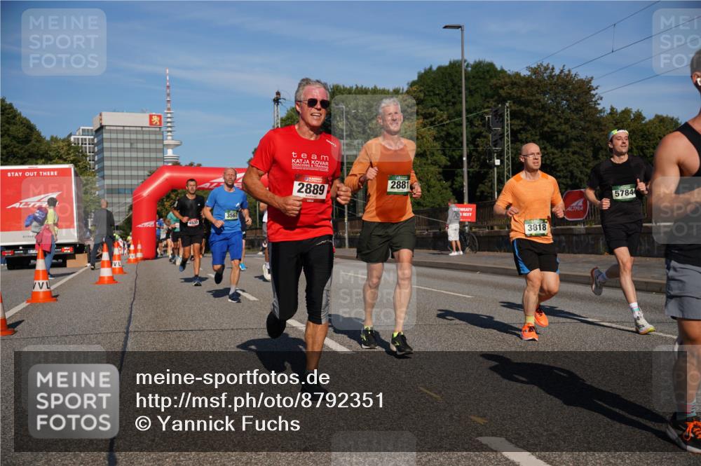 07.09.2025 - BARMER Alsterlauf Yannick Fuchs http://msf.ph/oto/8792351 07.09.2025 09:42:29 Laufen 4535, 3567, 2889, 2881, 3818, 5784 meine-sportfotos.de