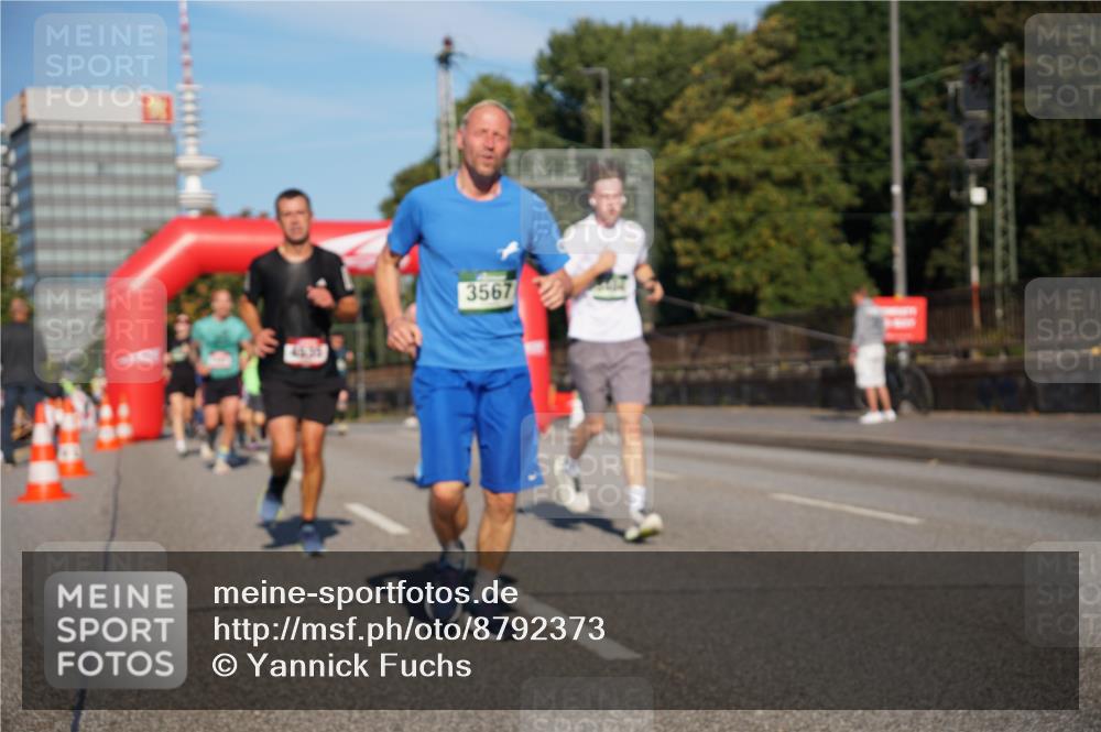 07.09.2025 - BARMER Alsterlauf Yannick Fuchs http://msf.ph/oto/8792373 07.09.2025 09:42:30 Laufen 3567 meine-sportfotos.de