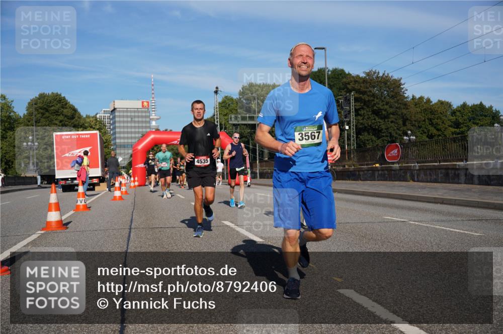 07.09.2025 - BARMER Alsterlauf Yannick Fuchs http://msf.ph/oto/8792406 07.09.2025 09:42:32 Laufen 4535, 3567 meine-sportfotos.de