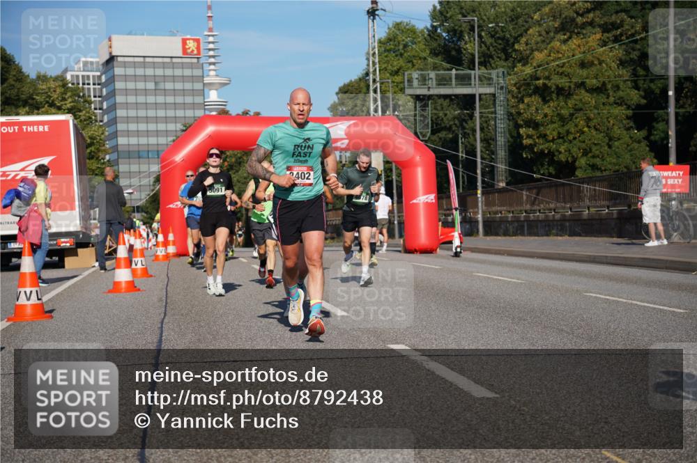 07.09.2025 - BARMER Alsterlauf Yannick Fuchs http://msf.ph/oto/8792438 07.09.2025 09:42:34 Laufen 5091, 2402 meine-sportfotos.de