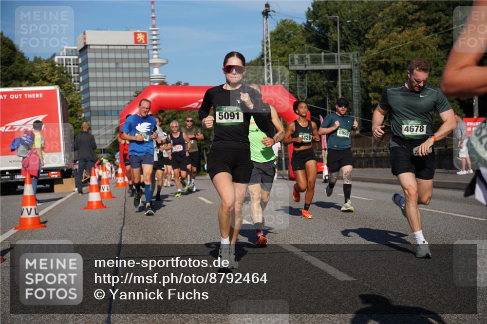 07.09.2025 - BARMER Alsterlauf Yannick Fuchs http://msf.ph/oto/8792464 07.09.2025 09:42:36 Laufen 08, 2301, 5091, 4426, 8092, 4678 meine-sportfotos.de