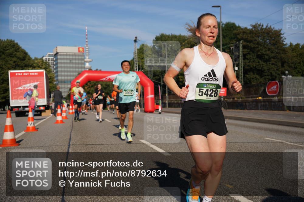 07.09.2025 - BARMER Alsterlauf Yannick Fuchs http://msf.ph/oto/8792634 07.09.2025 09:42:44 Laufen 3032, 36, 5428 meine-sportfotos.de