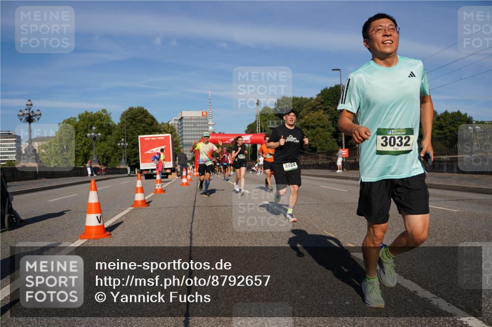 07.09.2025 - BARMER Alsterlauf Yannick Fuchs http://msf.ph/oto/8792657 07.09.2025 09:42:46 Laufen 4924, 36, 3032 meine-sportfotos.de