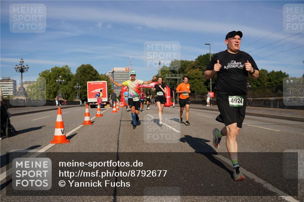 07.09.2025 - BARMER Alsterlauf Yannick Fuchs http://msf.ph/oto/8792677 07.09.2025 09:42:47 Laufen 8418, 5470, 4924 meine-sportfotos.de