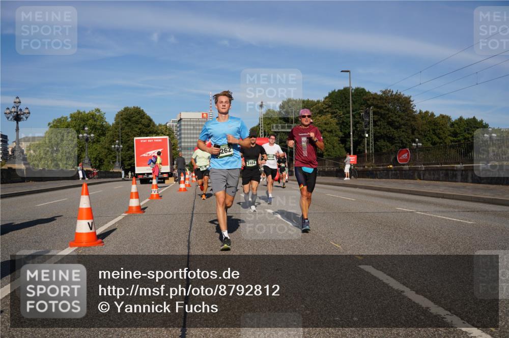 07.09.2025 - BARMER Alsterlauf Yannick Fuchs http://msf.ph/oto/8792812 07.09.2025 09:42:51 Laufen 262, 2484, 3030 meine-sportfotos.de
