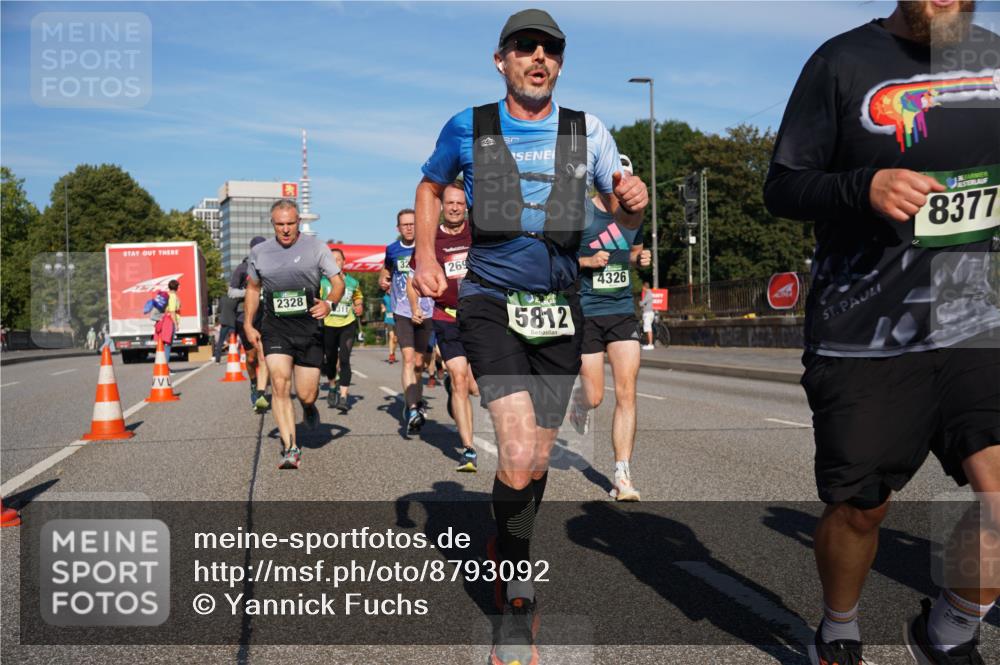07.09.2025 - BARMER Alsterlauf Yannick Fuchs http://msf.ph/oto/8793092 07.09.2025 09:43:01 Laufen 2328, 269, 5812, 4326, 8377 meine-sportfotos.de