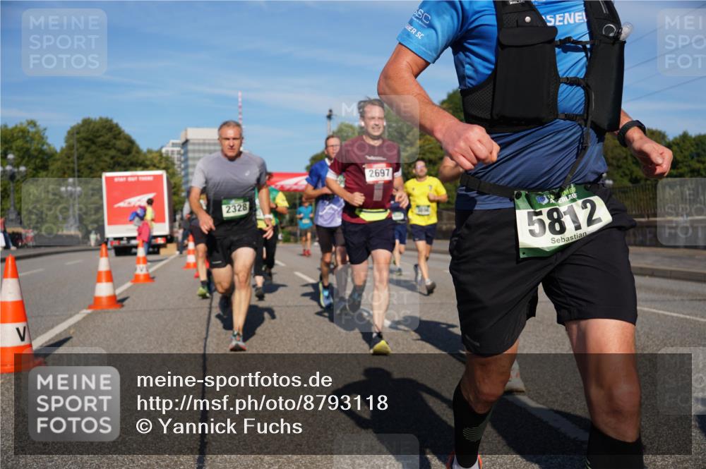 07.09.2025 - BARMER Alsterlauf Yannick Fuchs http://msf.ph/oto/8793118 07.09.2025 09:43:01 Laufen 2328, 2697, 5812 meine-sportfotos.de