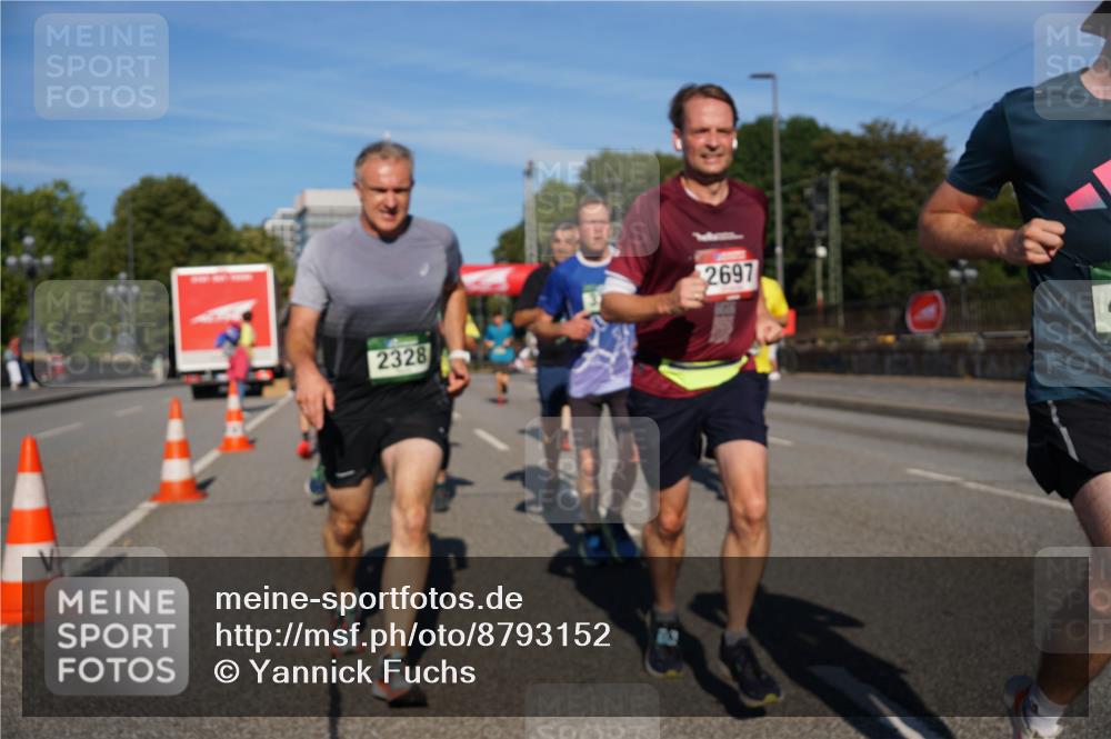 07.09.2025 - BARMER Alsterlauf Yannick Fuchs http://msf.ph/oto/8793152 07.09.2025 09:43:02 Laufen 2328, 2697 meine-sportfotos.de