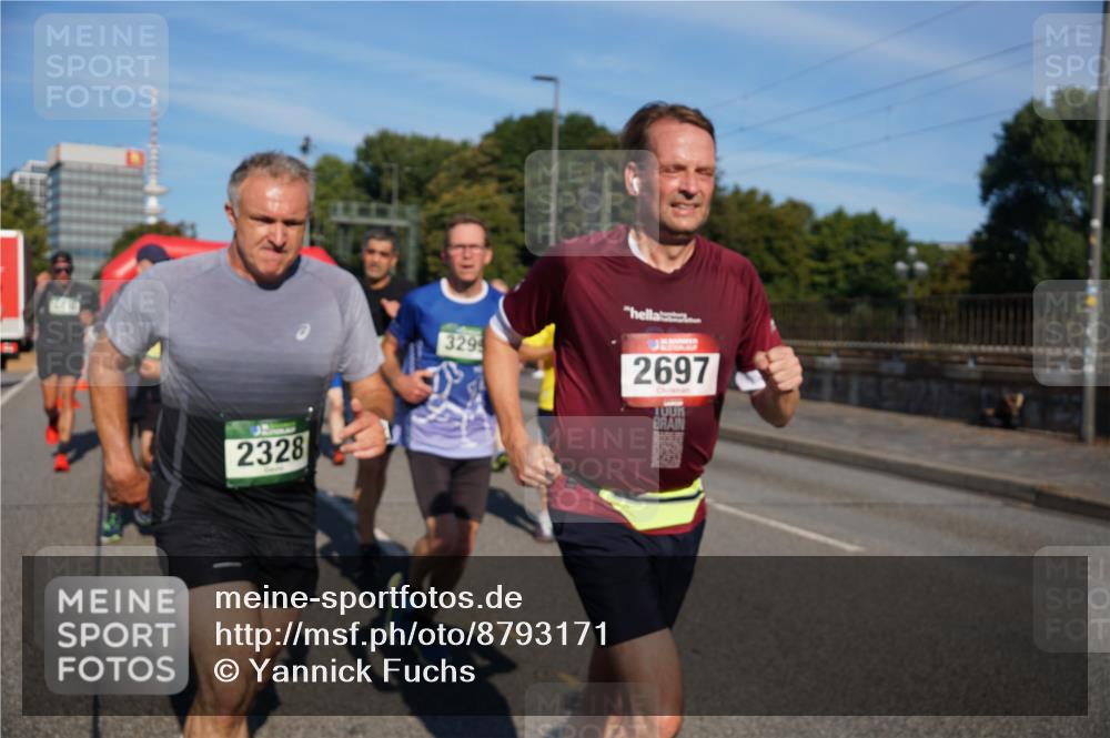 07.09.2025 - BARMER Alsterlauf Yannick Fuchs http://msf.ph/oto/8793171 07.09.2025 09:43:02 Laufen 2328, 329, 2697 meine-sportfotos.de