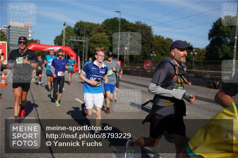 07.09.2025 - BARMER Alsterlauf Yannick Fuchs http://msf.ph/oto/8793229 07.09.2025 09:43:04 Laufen 57 meine-sportfotos.de