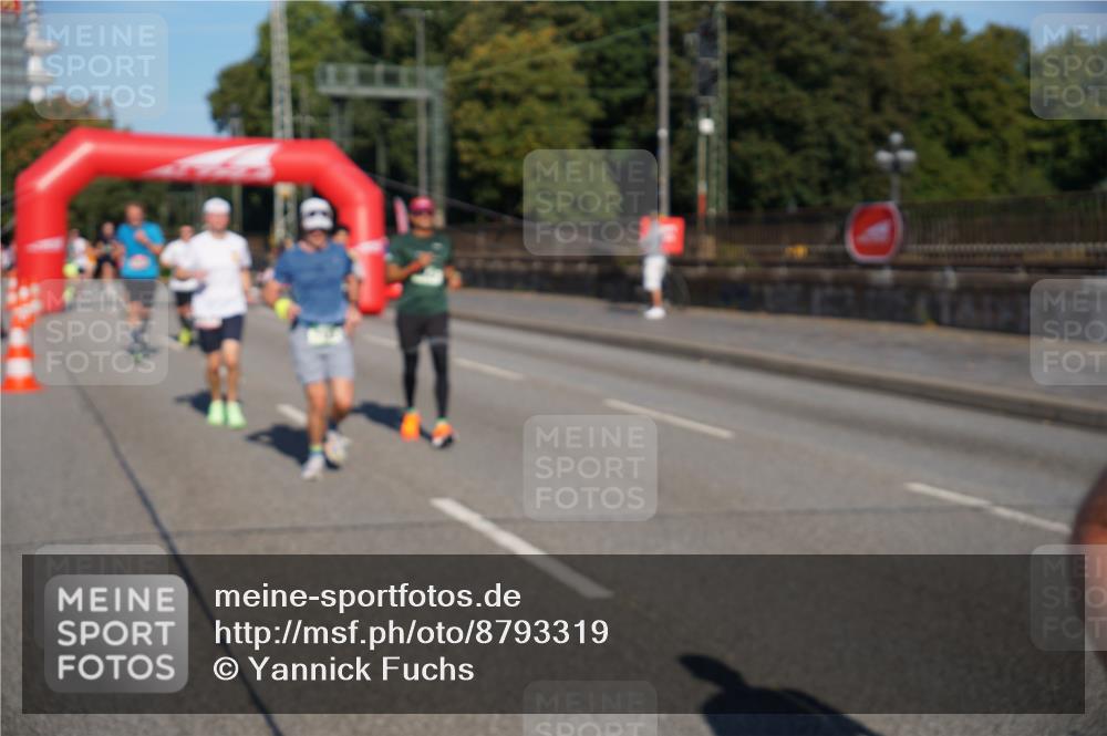 07.09.2025 - BARMER Alsterlauf Yannick Fuchs http://msf.ph/oto/8793319 07.09.2025 09:43:09 Laufen  meine-sportfotos.de