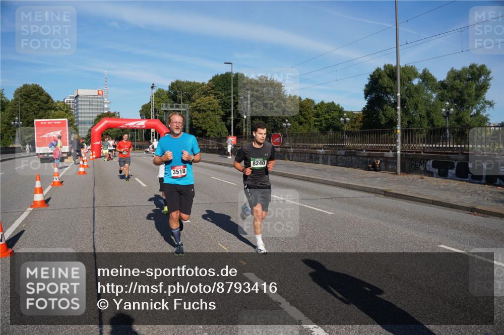 07.09.2025 - BARMER Alsterlauf Yannick Fuchs http://msf.ph/oto/8793416 07.09.2025 09:43:14 Laufen 3518, 8240 meine-sportfotos.de