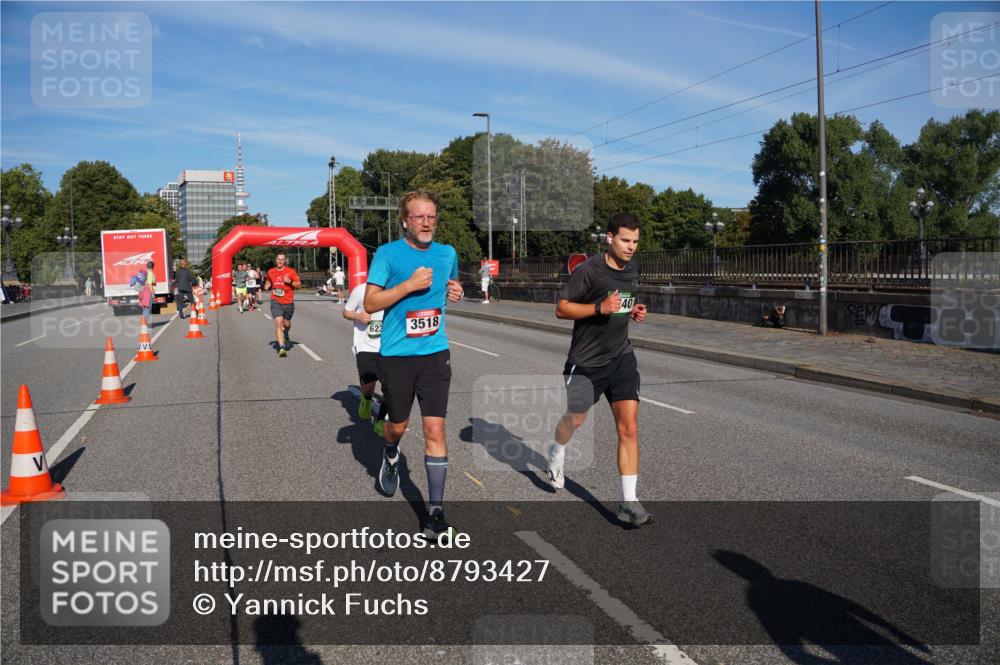 07.09.2025 - BARMER Alsterlauf Yannick Fuchs http://msf.ph/oto/8793427 07.09.2025 09:43:14 Laufen 623, 3518, 40 meine-sportfotos.de