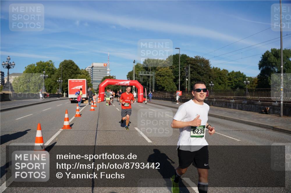 07.09.2025 - BARMER Alsterlauf Yannick Fuchs http://msf.ph/oto/8793442 07.09.2025 09:43:16 Laufen 6235 meine-sportfotos.de