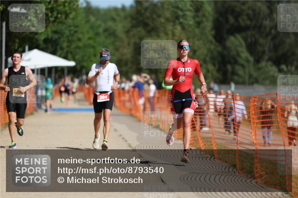 07.09.2025 - 19. Norderstedt Triathlon Michael Strokosch http://msf.ph/oto/8793540 07.09.2025 11:48:42 Laufen 231, 284, 1208 meine-sportfotos.de