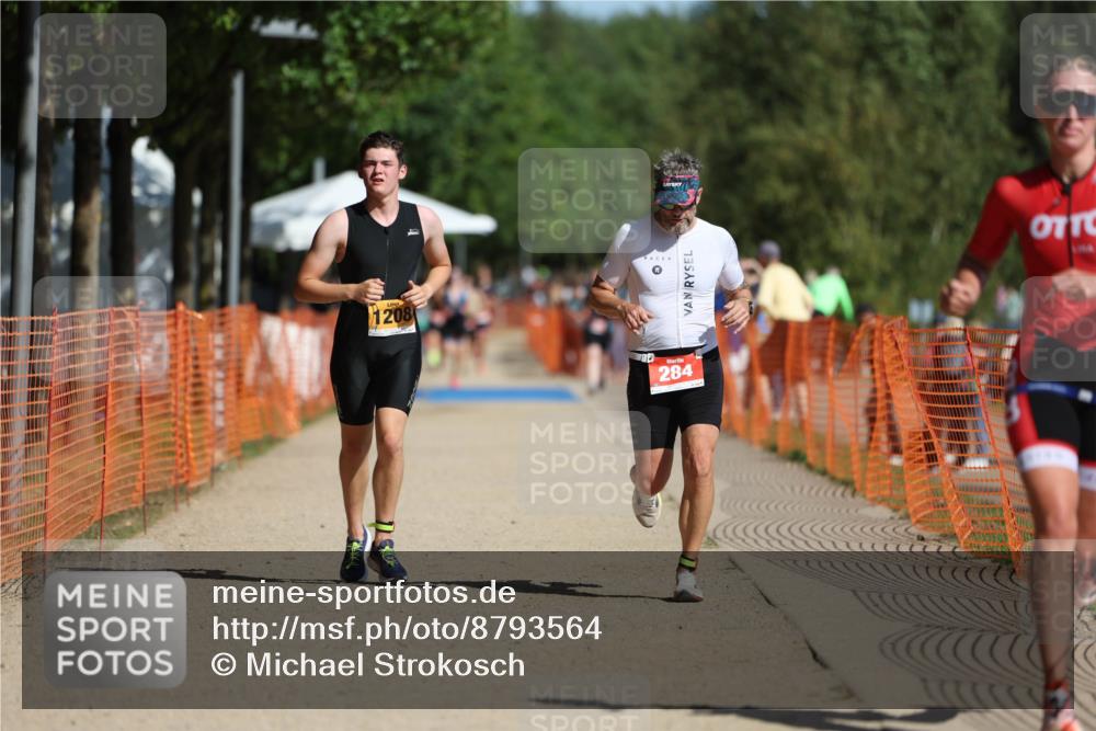 07.09.2025 - 19. Norderstedt Triathlon Michael Strokosch http://msf.ph/oto/8793564 07.09.2025 11:48:44 Laufen 231, 284, 1208 meine-sportfotos.de