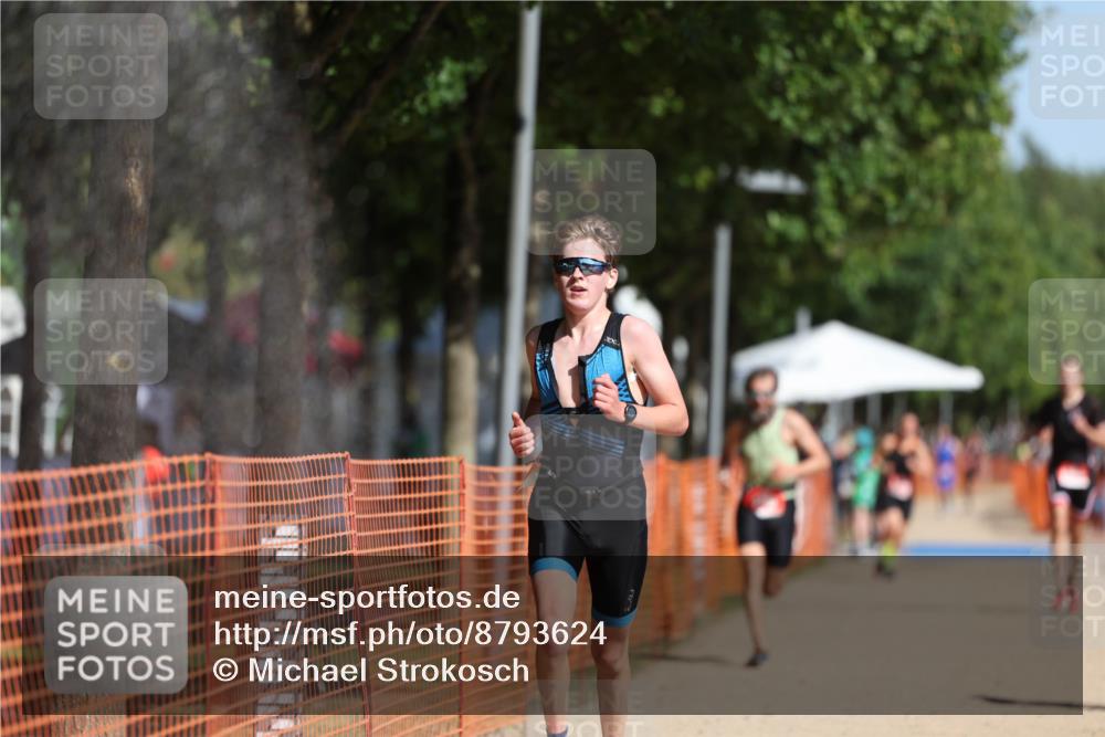 07.09.2025 - 19. Norderstedt Triathlon Michael Strokosch http://msf.ph/oto/8793624 07.09.2025 11:48:59 Laufen 196, 1171, 1355, 1394 meine-sportfotos.de