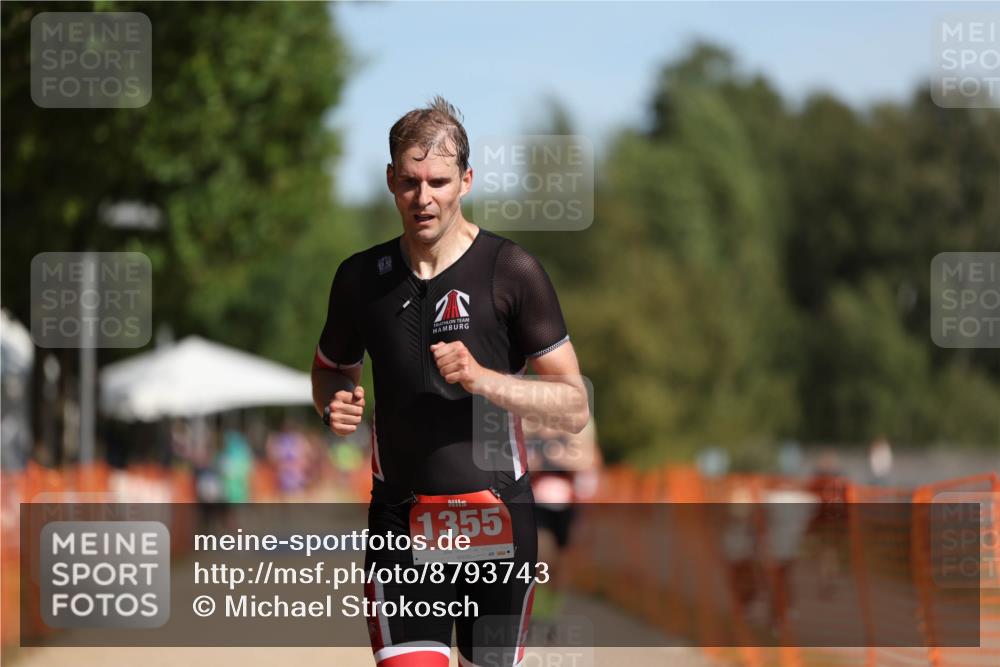 07.09.2025 - 19. Norderstedt Triathlon Michael Strokosch http://msf.ph/oto/8793743 07.09.2025 11:49:07 Laufen 196, 1278, 1355, 1394 meine-sportfotos.de