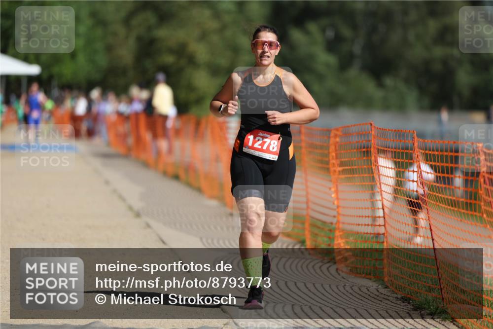 07.09.2025 - 19. Norderstedt Triathlon Michael Strokosch http://msf.ph/oto/8793773 07.09.2025 11:49:13 Laufen 1278 meine-sportfotos.de