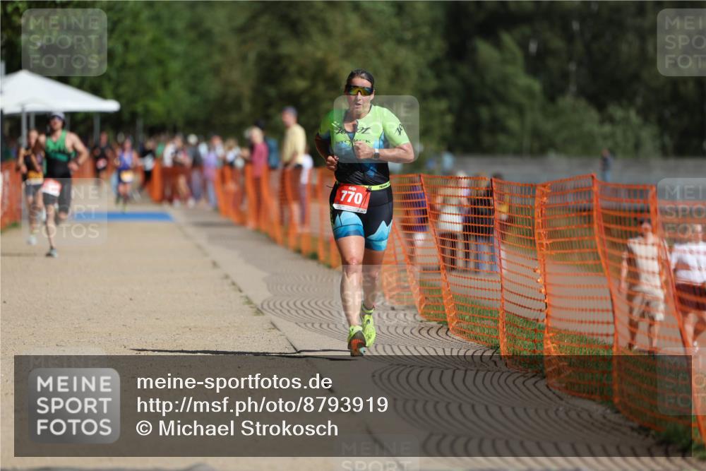 07.09.2025 - 19. Norderstedt Triathlon Michael Strokosch http://msf.ph/oto/8793919 07.09.2025 11:49:43 Laufen 770, 1184 meine-sportfotos.de
