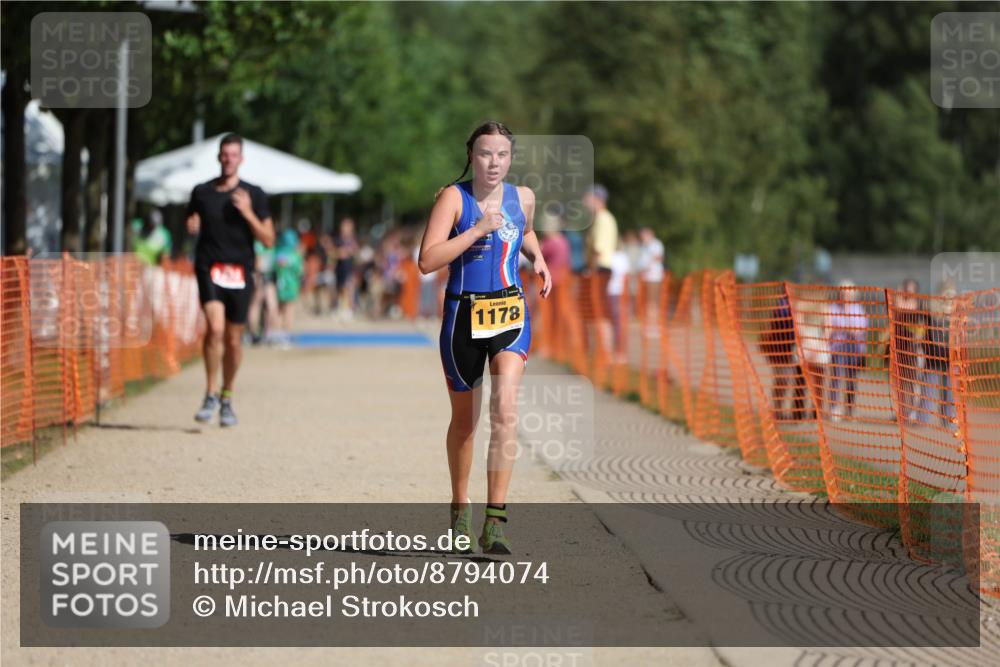 07.09.2025 - 19. Norderstedt Triathlon Michael Strokosch http://msf.ph/oto/8794074 07.09.2025 11:50:01 Laufen 1178, 1323 meine-sportfotos.de