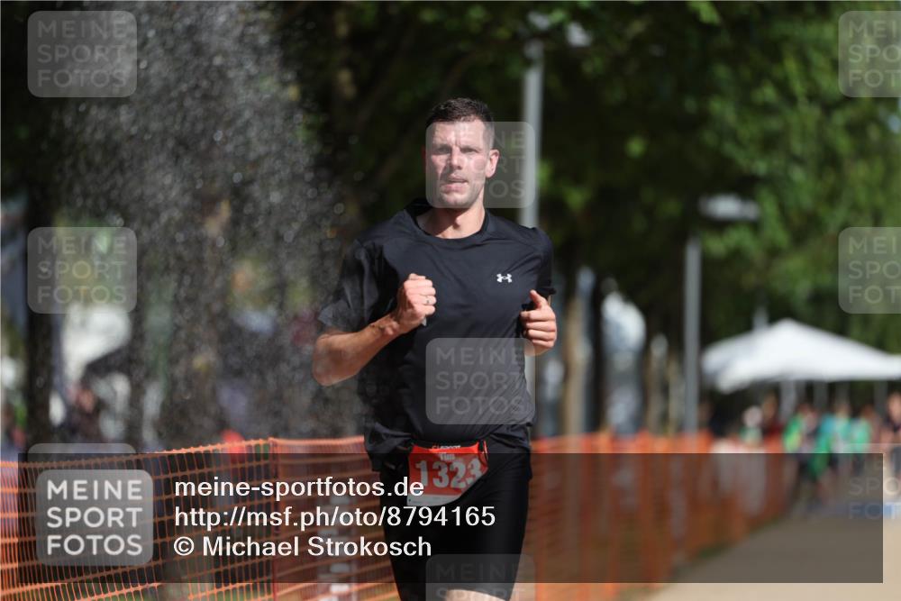 07.09.2025 - 19. Norderstedt Triathlon Michael Strokosch http://msf.ph/oto/8794165 07.09.2025 11:50:06 Laufen 1178, 1323 meine-sportfotos.de