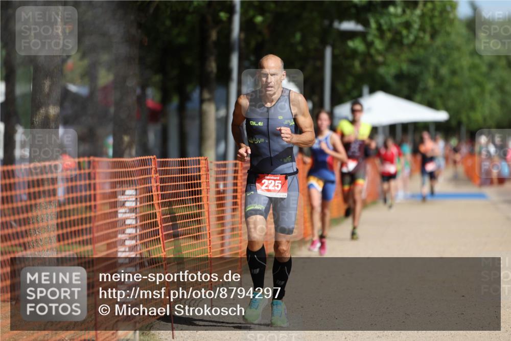 07.09.2025 - 19. Norderstedt Triathlon Michael Strokosch http://msf.ph/oto/8794297 07.09.2025 11:50:40 Laufen 225, 1185, 1335 meine-sportfotos.de