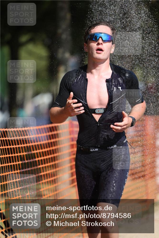 07.09.2025 - 19. Norderstedt Triathlon Michael Strokosch http://msf.ph/oto/8794586 07.09.2025 11:51:22 Laufen 152, 1198, 1207 meine-sportfotos.de