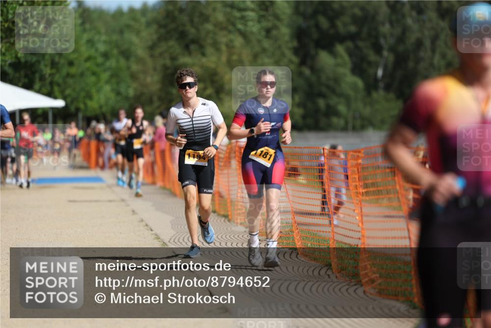 07.09.2025 - 19. Norderstedt Triathlon Michael Strokosch http://msf.ph/oto/8794652 07.09.2025 11:51:37 Laufen 199, 834, 844, 1181, 1194 meine-sportfotos.de