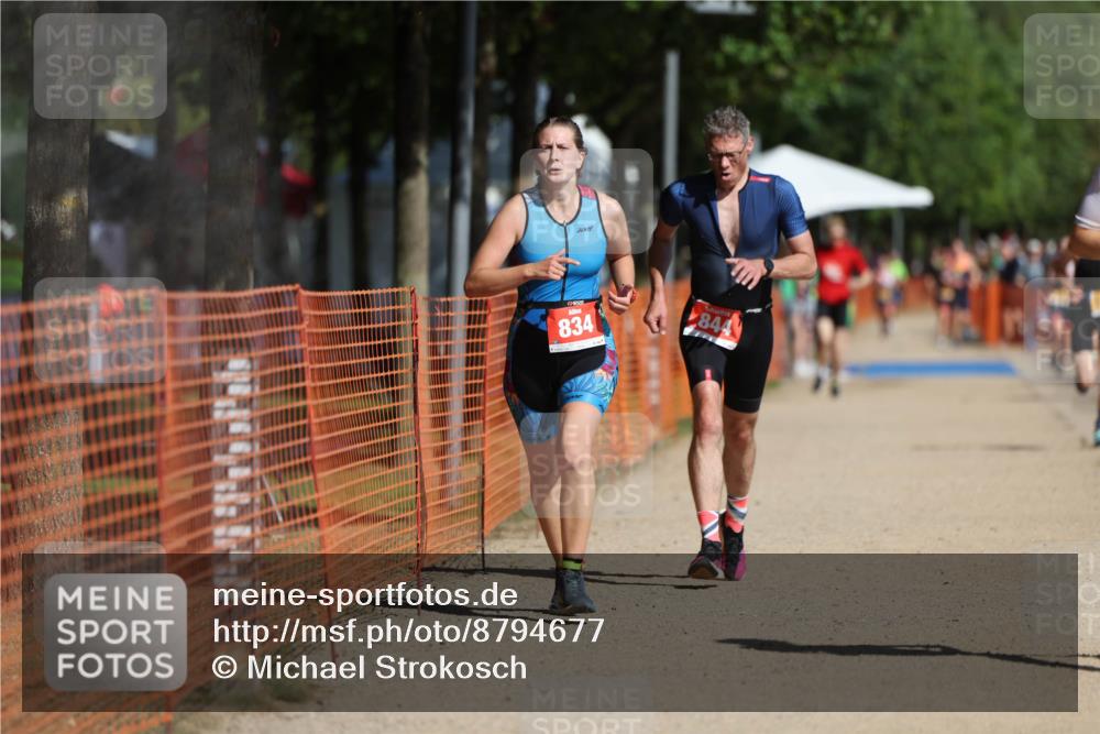 07.09.2025 - 19. Norderstedt Triathlon Michael Strokosch http://msf.ph/oto/8794677 07.09.2025 11:51:39 Laufen 199, 834, 844, 1152, 1181, 1194 meine-sportfotos.de
