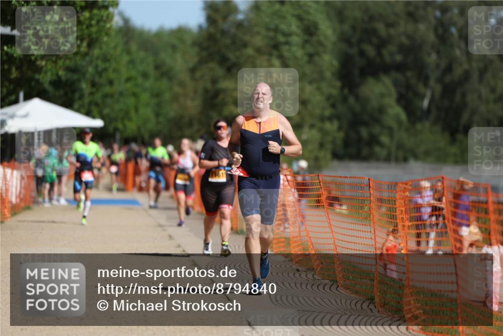 07.09.2025 - 19. Norderstedt Triathlon Michael Strokosch http://msf.ph/oto/8794840 07.09.2025 11:52:04 Laufen 833 meine-sportfotos.de