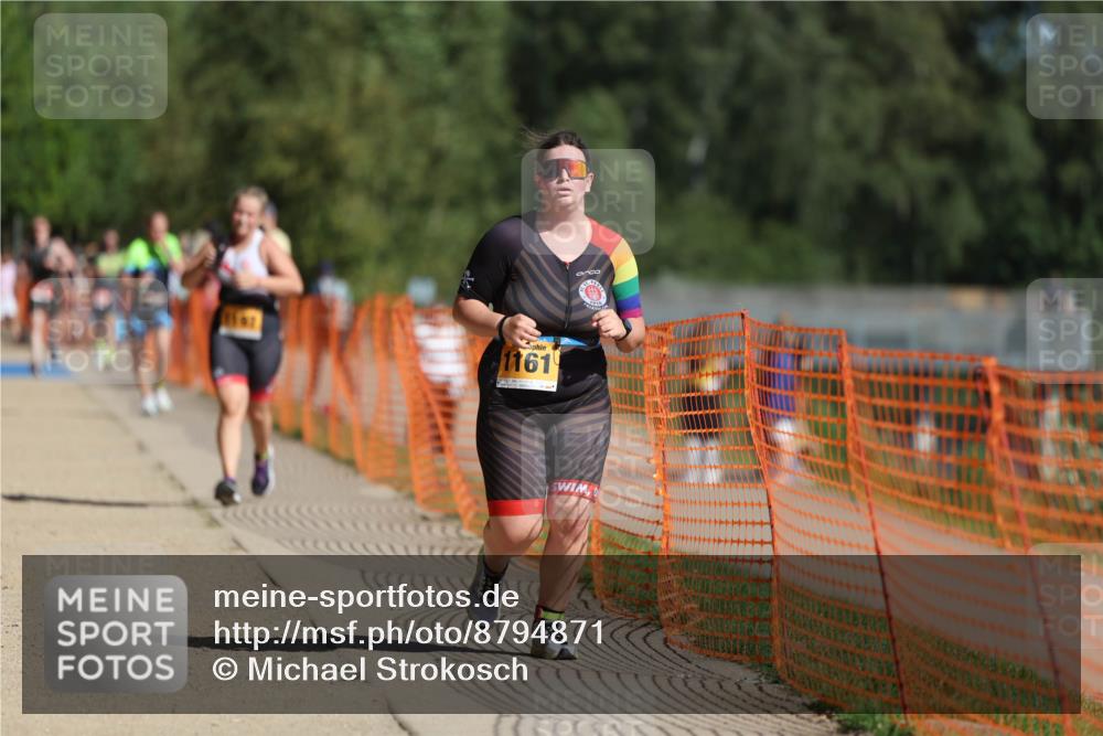 07.09.2025 - 19. Norderstedt Triathlon Michael Strokosch http://msf.ph/oto/8794871 07.09.2025 11:52:11 Laufen 200, 833, 1161, 1197 meine-sportfotos.de
