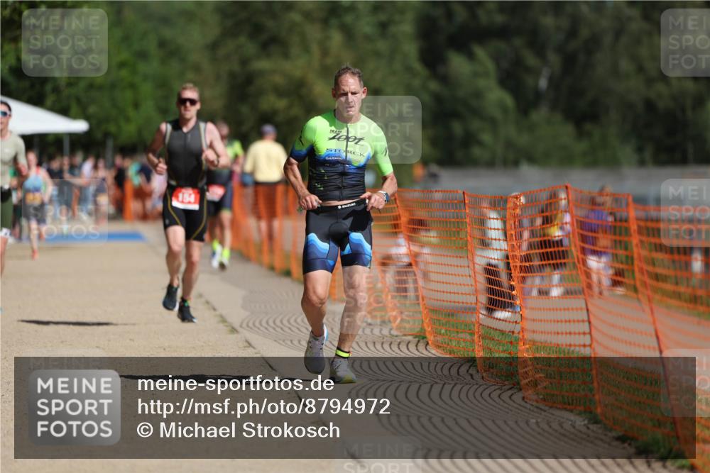 07.09.2025 - 19. Norderstedt Triathlon Michael Strokosch http://msf.ph/oto/8794972 07.09.2025 11:52:22 Laufen 154, 771, 1188 meine-sportfotos.de