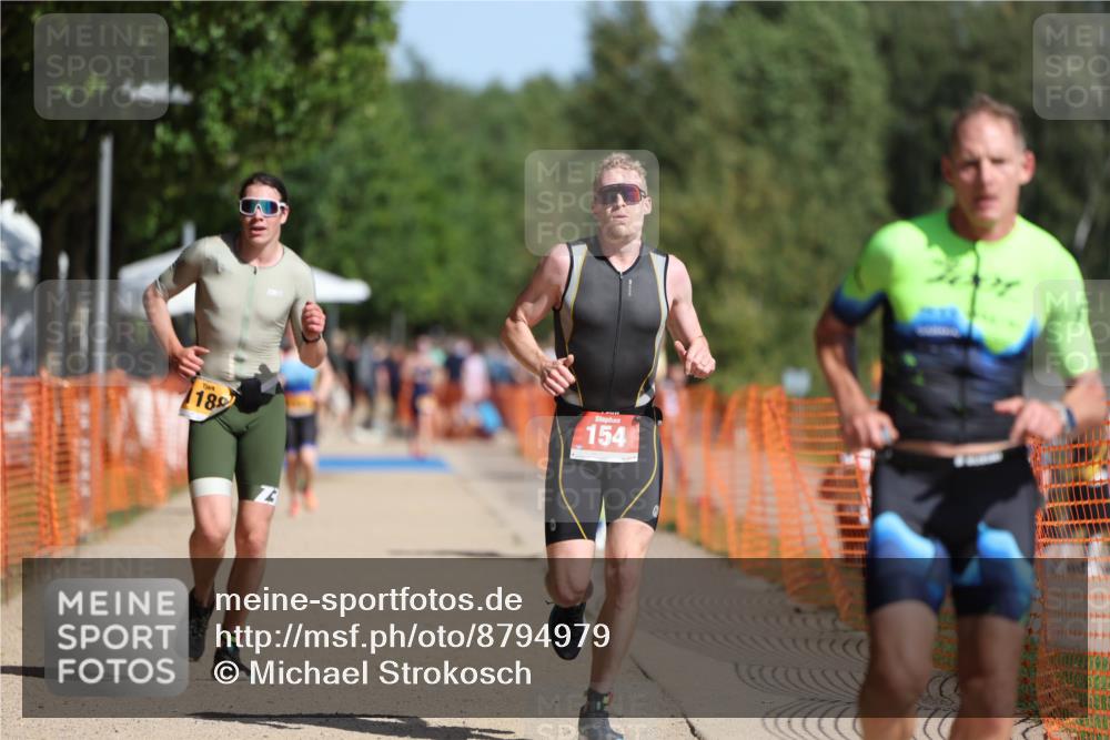 07.09.2025 - 19. Norderstedt Triathlon Michael Strokosch http://msf.ph/oto/8794979 07.09.2025 11:52:25 Laufen 154, 771, 1188, 1377 meine-sportfotos.de