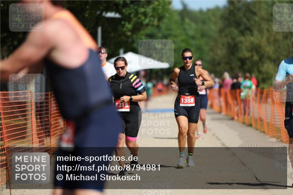 07.09.2025 - 19. Norderstedt Triathlon Michael Strokosch http://msf.ph/oto/8794981 07.09.2025 12:15:28 Laufen 807, 1253, 1305, 1315, 1358, 1365 meine-sportfotos.de