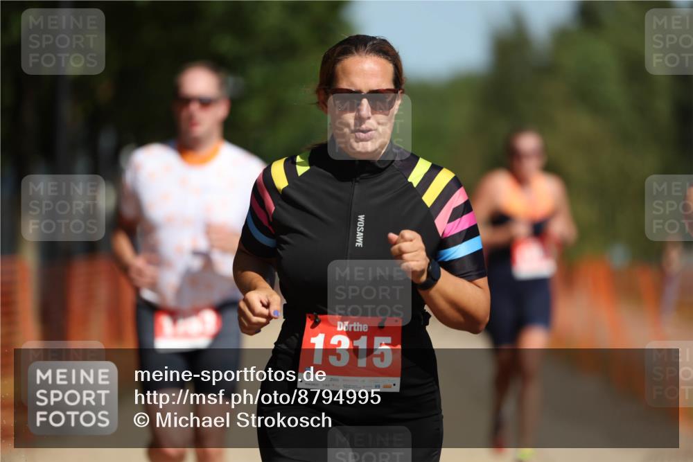 07.09.2025 - 19. Norderstedt Triathlon Michael Strokosch http://msf.ph/oto/8794995 07.09.2025 12:15:33 Laufen 807, 1253, 1305, 1315, 1358 meine-sportfotos.de