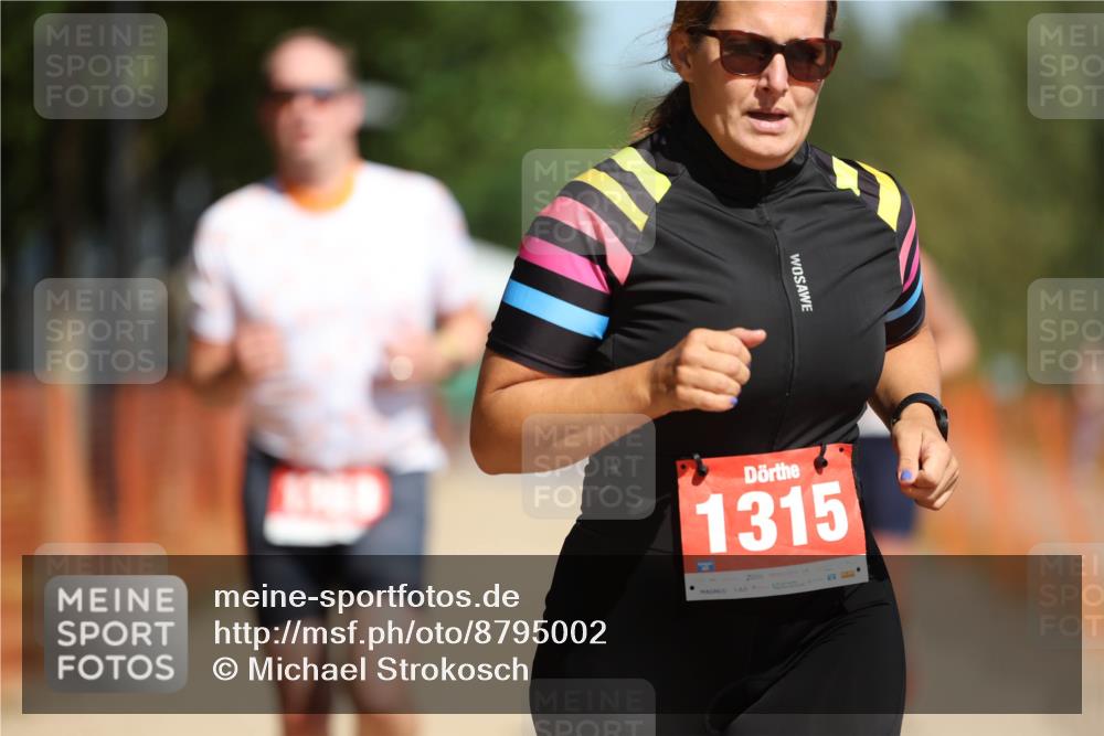 07.09.2025 - 19. Norderstedt Triathlon Michael Strokosch http://msf.ph/oto/8795002 07.09.2025 12:15:33 Laufen 807, 1253, 1305, 1315, 1358 meine-sportfotos.de