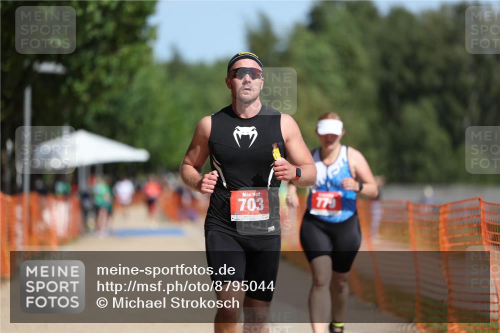 07.09.2025 - 19. Norderstedt Triathlon Michael Strokosch http://msf.ph/oto/8795044 07.09.2025 12:15:48 Laufen 703, 779, 1217 meine-sportfotos.de