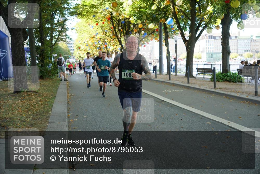 07.09.2025 - BARMER Alsterlauf Yannick Fuchs http://msf.ph/oto/8795053 07.09.2025 11:43:27 Laufen 1167, 119, 108 meine-sportfotos.de