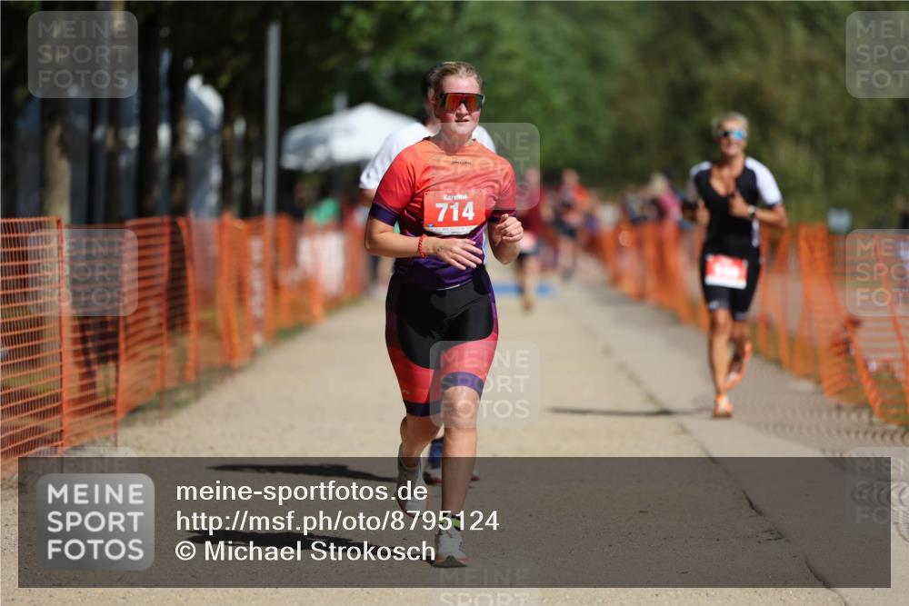 07.09.2025 - 19. Norderstedt Triathlon Michael Strokosch http://msf.ph/oto/8795124 07.09.2025 12:16:17 Laufen 186, 714, 1282 meine-sportfotos.de