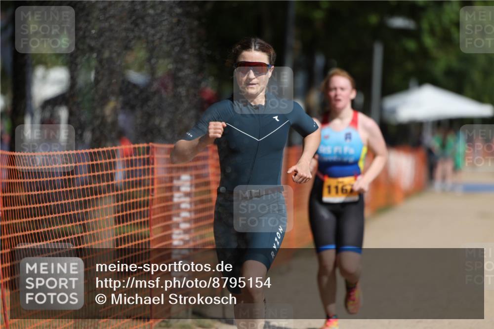 07.09.2025 - 19. Norderstedt Triathlon Michael Strokosch http://msf.ph/oto/8795154 07.09.2025 11:52:36 Laufen 1167, 1227, 1377 meine-sportfotos.de