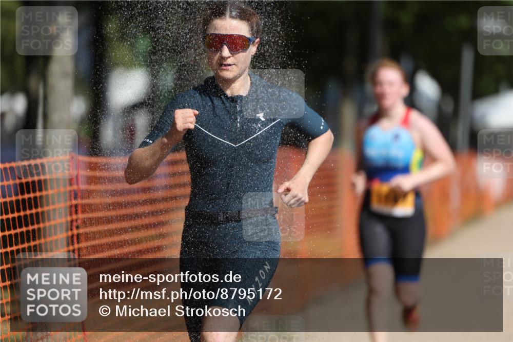 07.09.2025 - 19. Norderstedt Triathlon Michael Strokosch http://msf.ph/oto/8795172 07.09.2025 11:52:37 Laufen 1167, 1227, 1377 meine-sportfotos.de