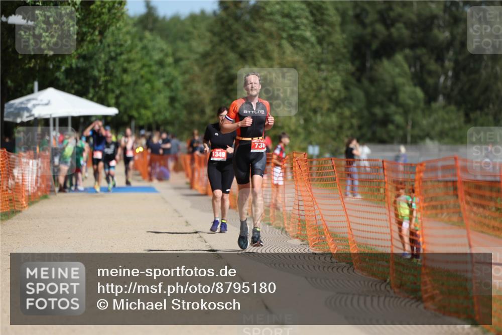 07.09.2025 - 19. Norderstedt Triathlon Michael Strokosch http://msf.ph/oto/8795180 07.09.2025 12:16:34 Laufen 736, 823, 1349 meine-sportfotos.de