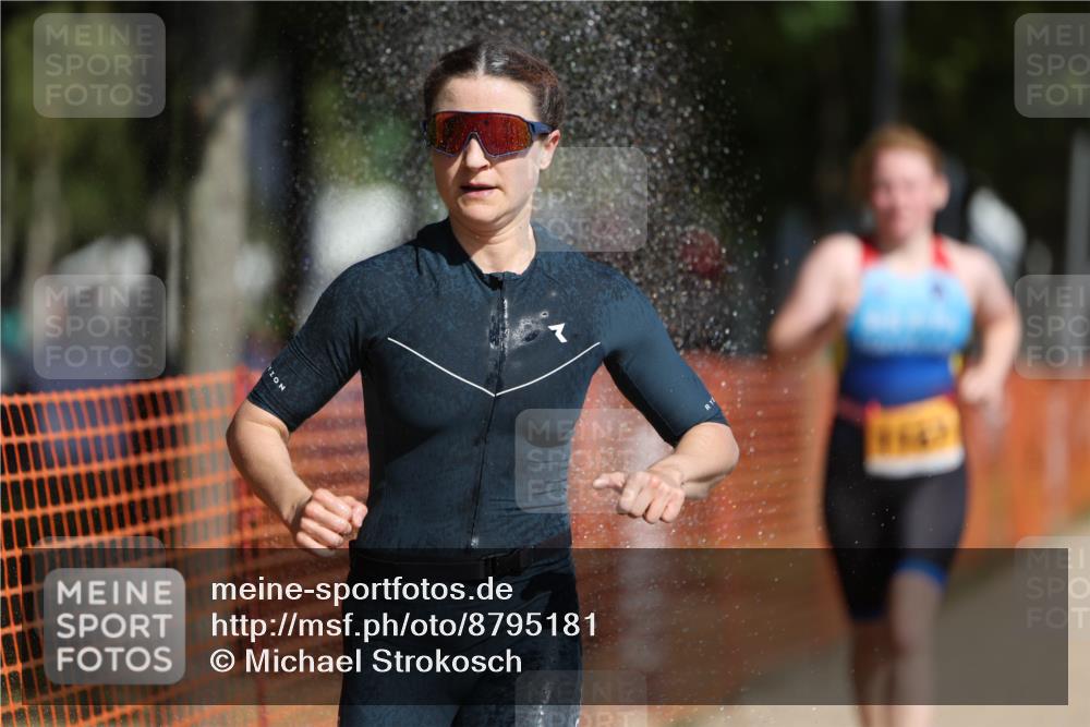 07.09.2025 - 19. Norderstedt Triathlon Michael Strokosch http://msf.ph/oto/8795181 07.09.2025 11:52:37 Laufen 1167, 1227, 1377 meine-sportfotos.de