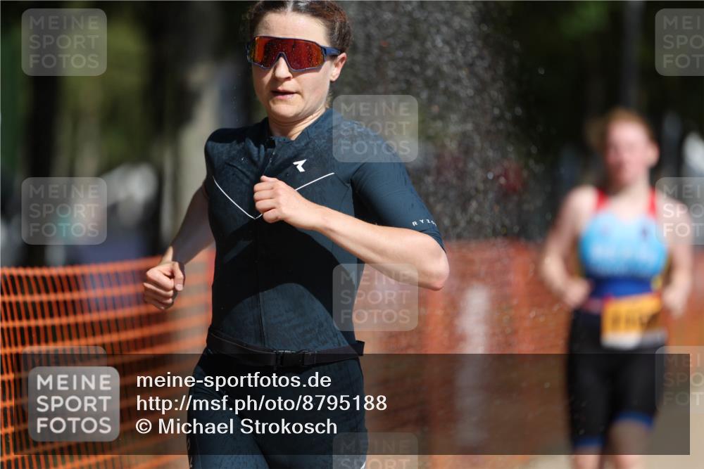 07.09.2025 - 19. Norderstedt Triathlon Michael Strokosch http://msf.ph/oto/8795188 07.09.2025 11:52:37 Laufen 1167, 1227, 1377 meine-sportfotos.de