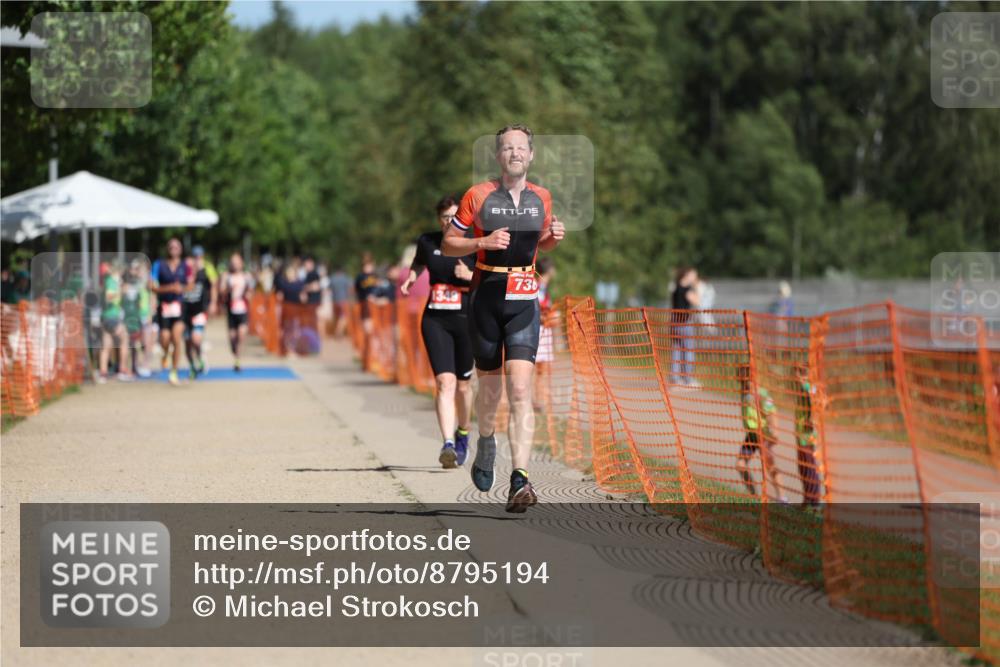 07.09.2025 - 19. Norderstedt Triathlon Michael Strokosch http://msf.ph/oto/8795194 07.09.2025 12:16:34 Laufen 736, 823, 1349 meine-sportfotos.de